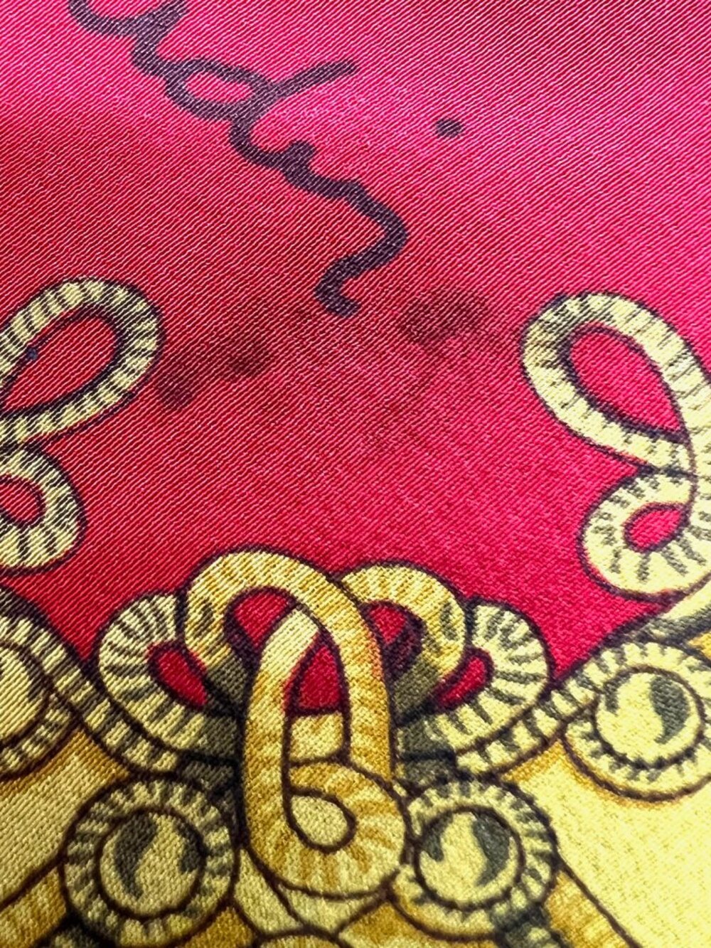 Vintage Pierre Cardin Paris 100% silk satin scarf 34" red black gold green (73 - Picture 11 of 11